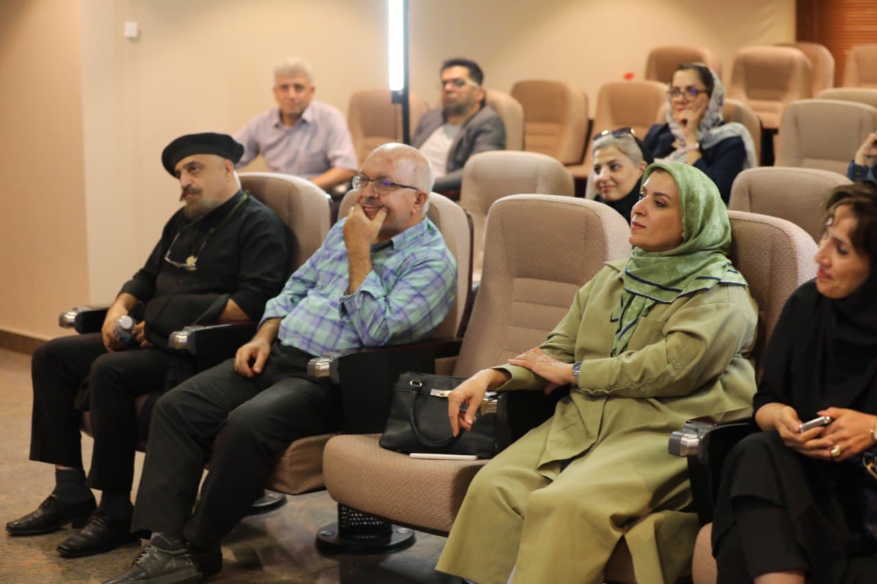تصویری از اولین گردهمایی و هماندیشی اساتید علوم انسانی لرنیتو در شهریور ۱۴۰۴ (2)